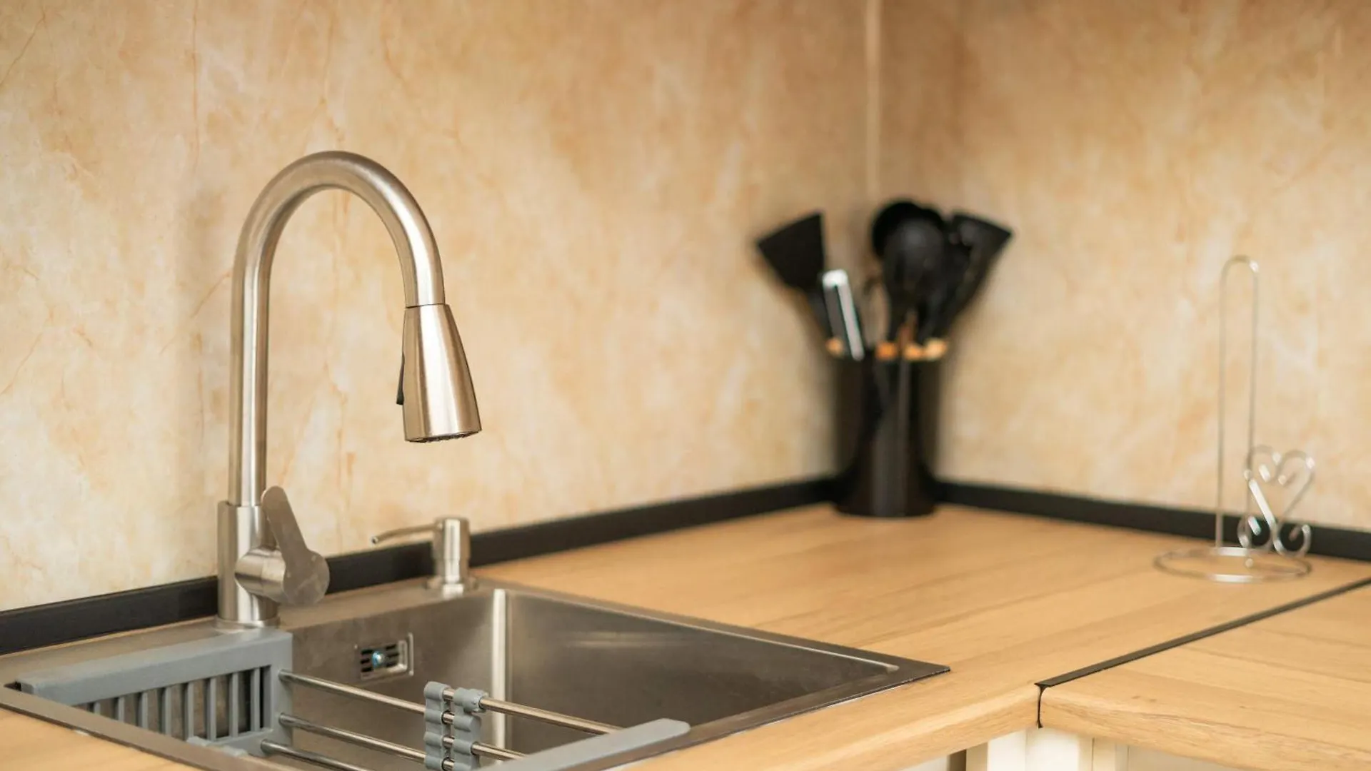 Apartment Prime Location In Batumi 1Br Apt - By Wehost