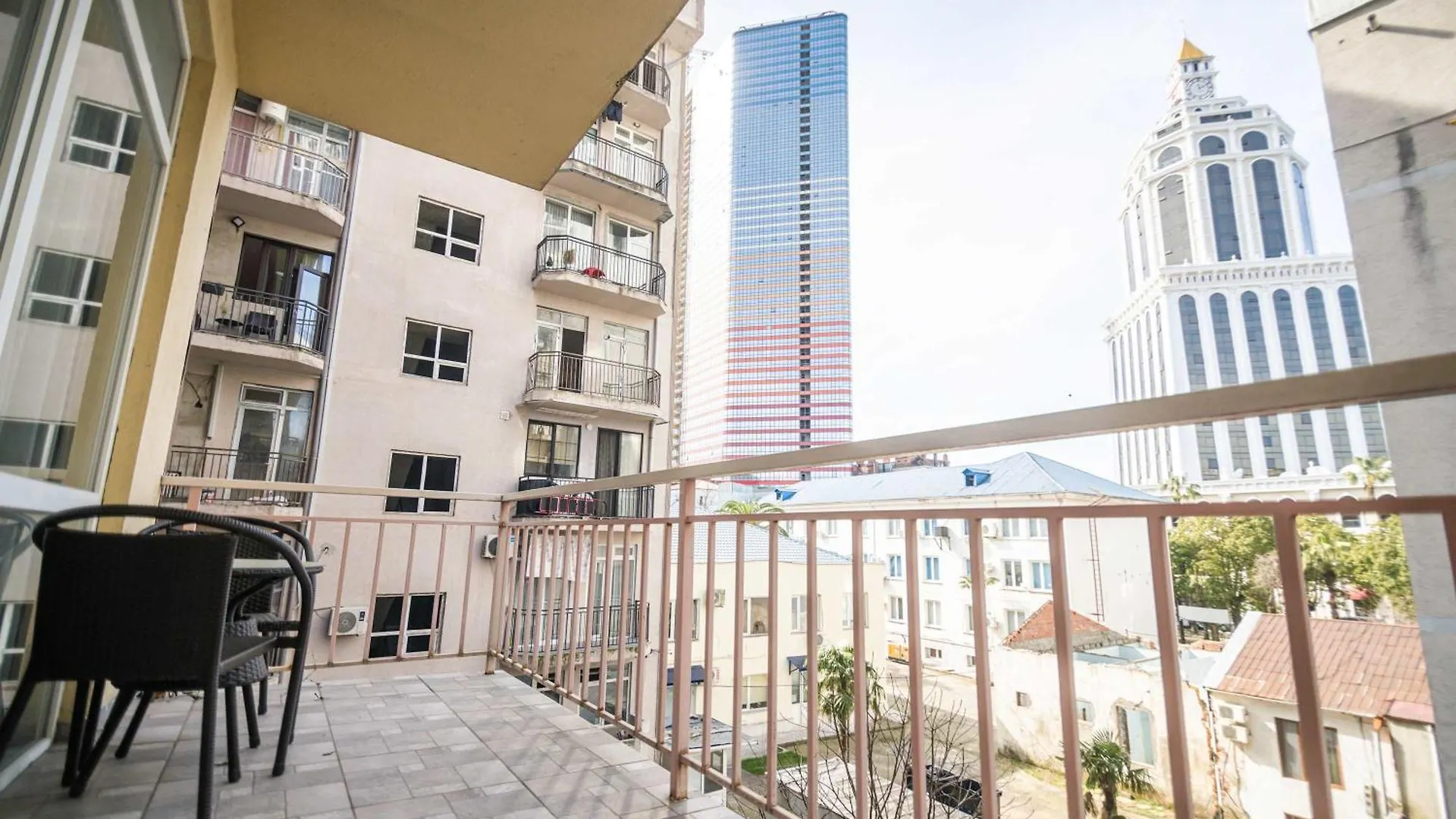 Prime Location In Batumi 1Br Apt - By Wehost Georgia