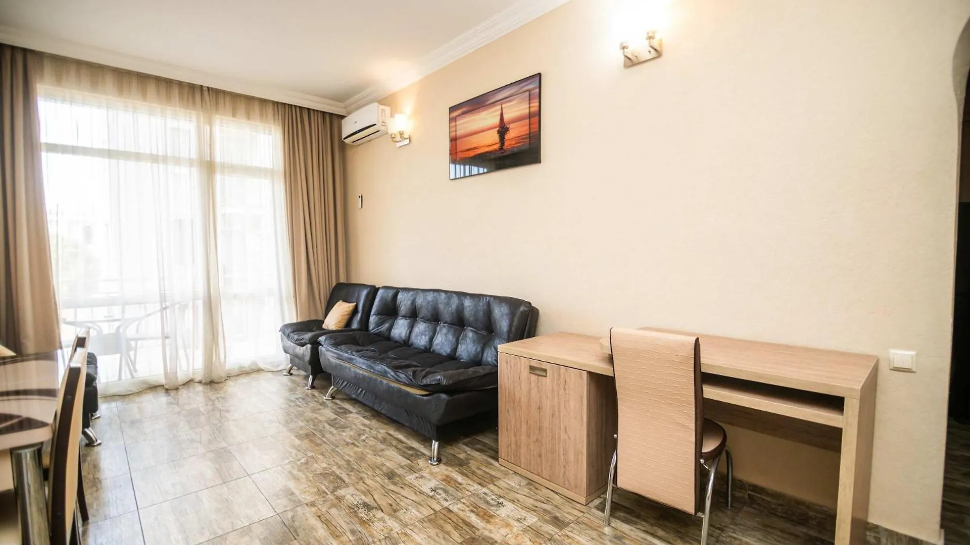 Prime Location In Batumi 1Br Apt - By Wehost 0*,
